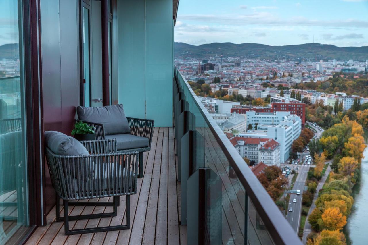 Amazing View Over Vienna And Infinity Pool Exterior foto