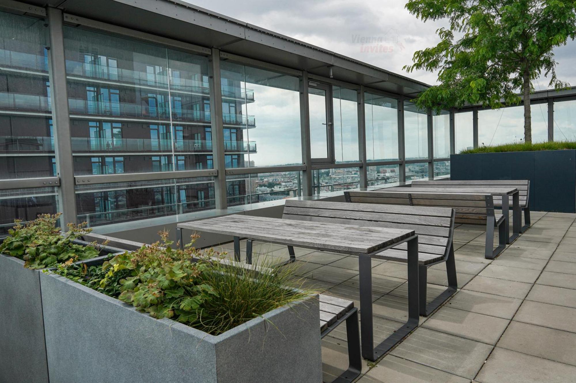 Amazing View Over Vienna And Infinity Pool Exterior foto